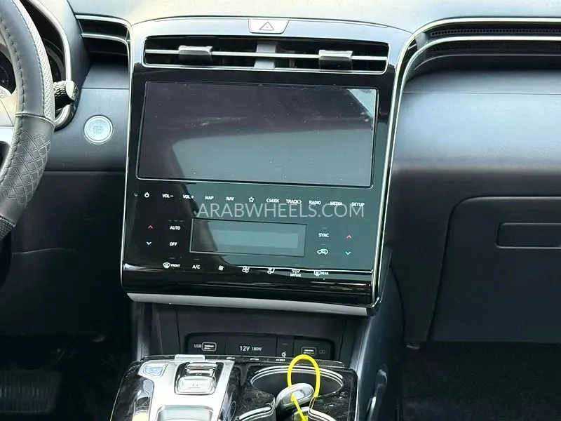 Hyundai Tucson 2022 for Sale in Sharjah Image-14