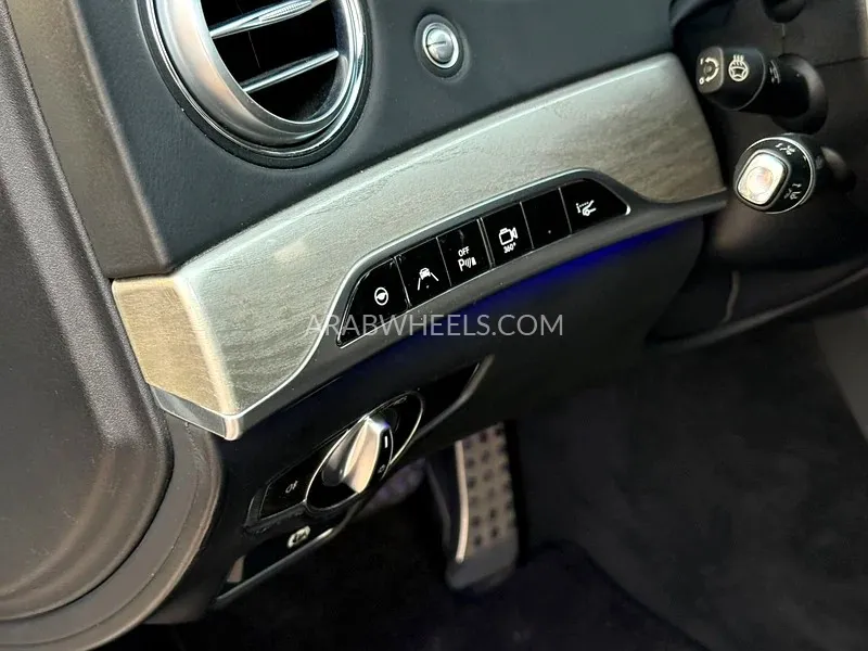 Mercedes Benz CLS Class 2015 for Sale in Sharjah Image-16