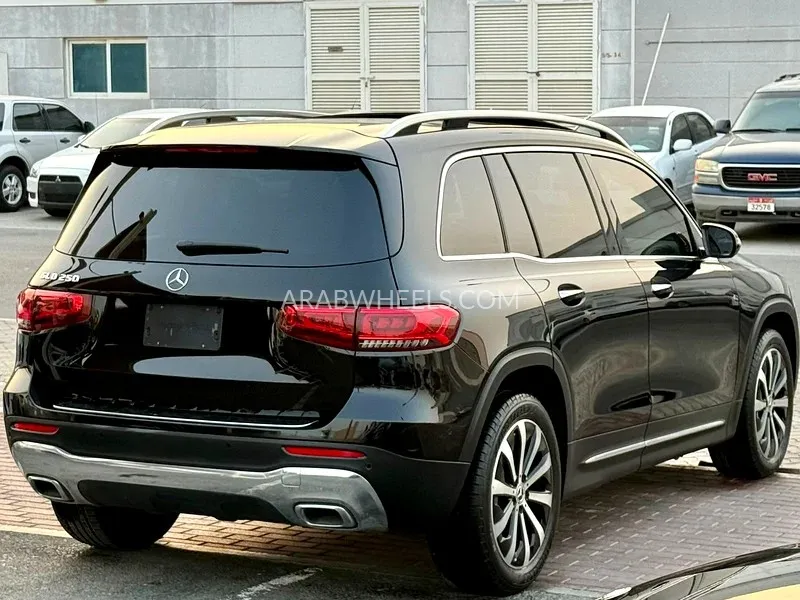 Mercedes Benz GLB 2020 for Sale in Sharjah Image-4