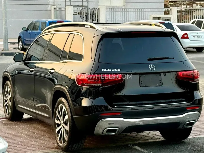 Mercedes Benz GLB 2020 for Sale in Sharjah Image-5