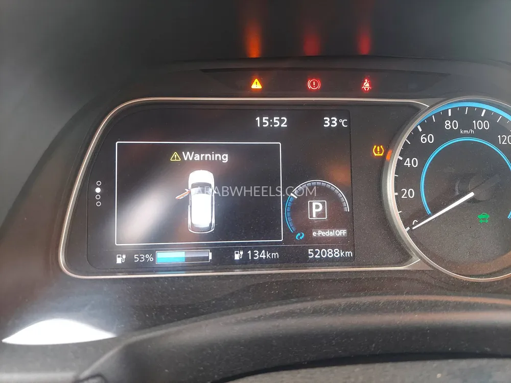 Nissan Leaf 2020 for Sale in Sharjah Image-10