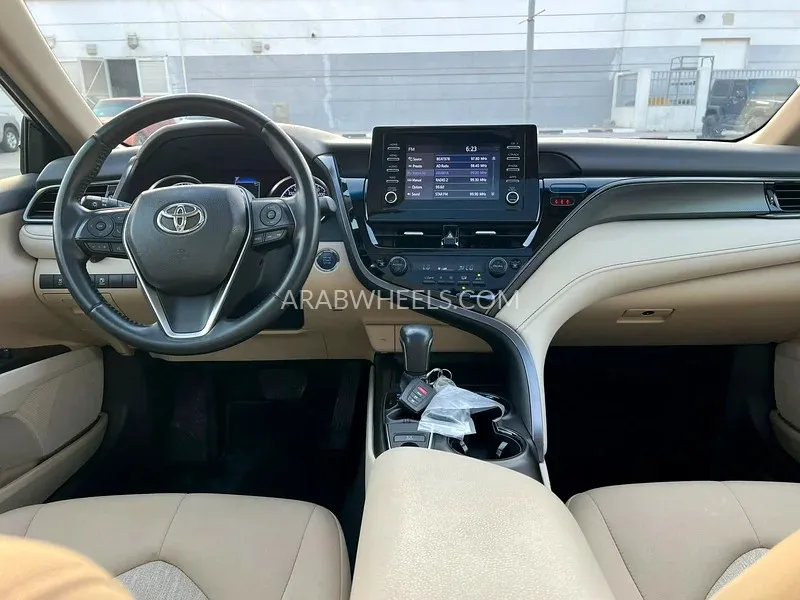 Toyota Camry 2023 for Sale in Sharjah Image-10