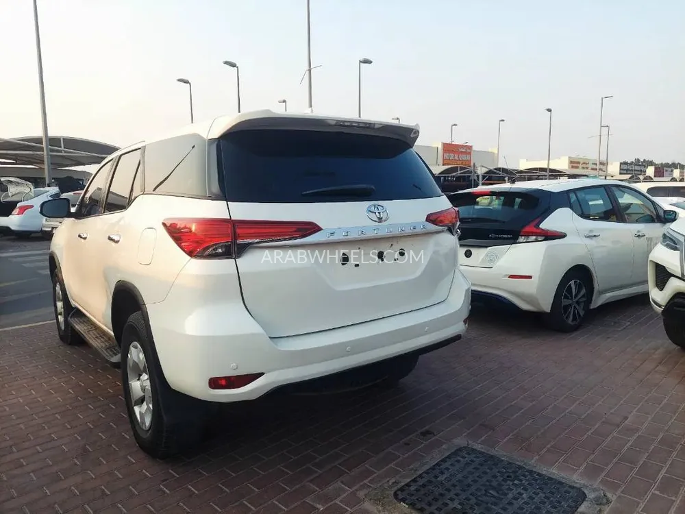 Toyota Fortuner 2022 for Sale in Sharjah Image-4