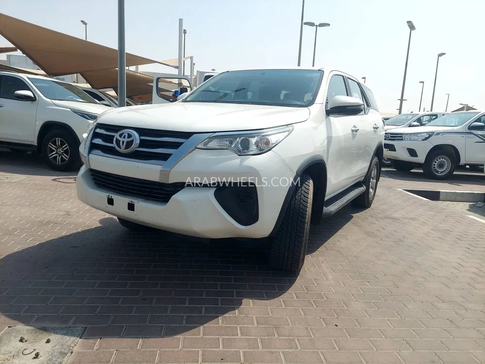 Toyota Fortuner 2020 for Sale in Sharjah Image-2