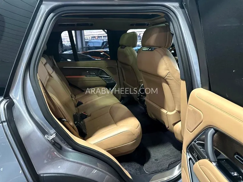 Land Rover Range Rover 2022 for Sale in Dubai Image-8