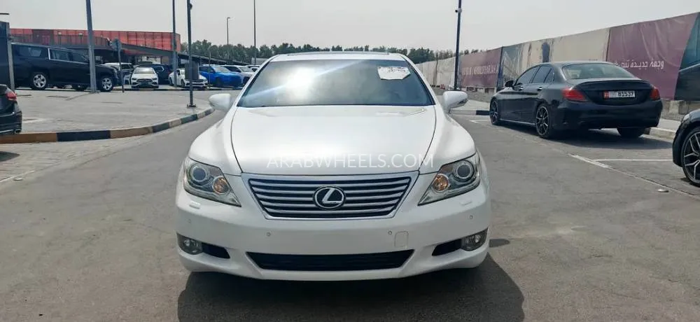 Lexus LS 2010 for Sale in Sharjah Image-1