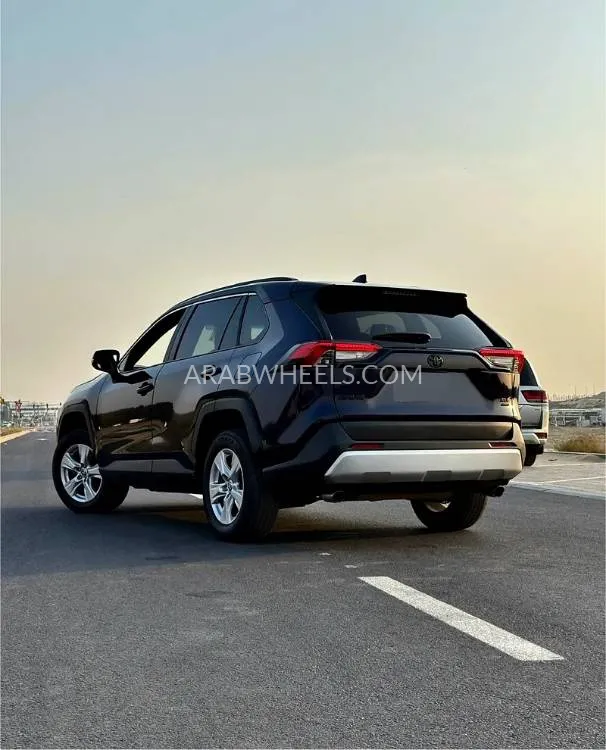 Toyota Rav4 2021 for Sale in Dubai Image-3