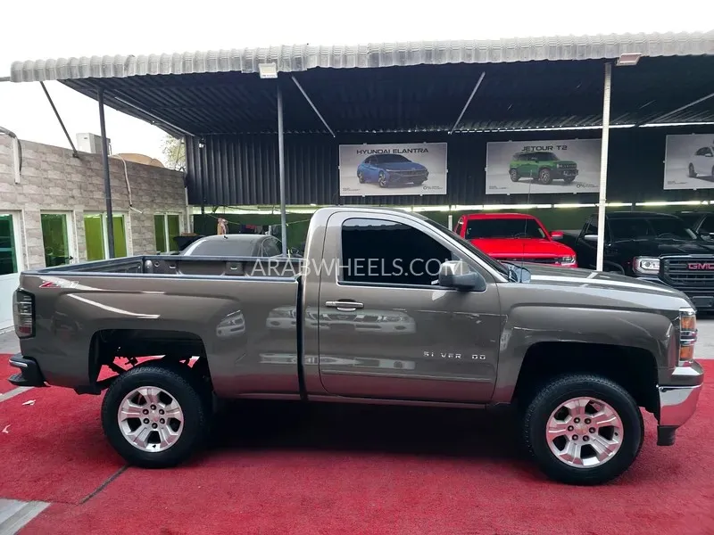 Chevrolet Silverado 2015 for Sale in Ajman Image-5