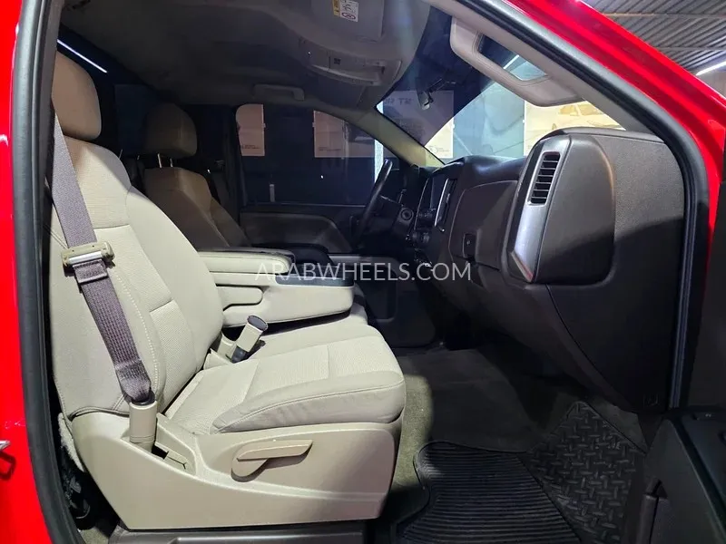 شيفروليه سيلفرادو 2017 for Sale in عجمان Image-16