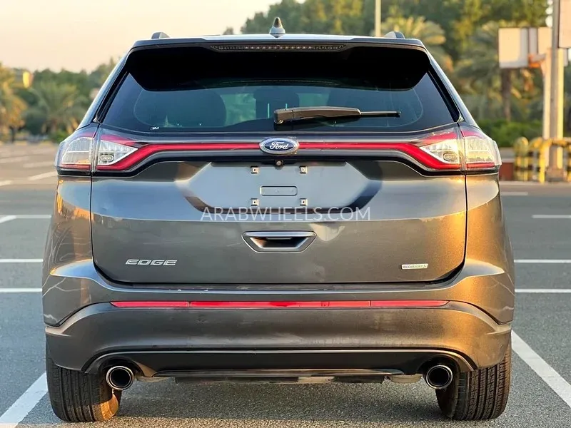 Ford Edge 2016 for Sale in Sharjah Image-6