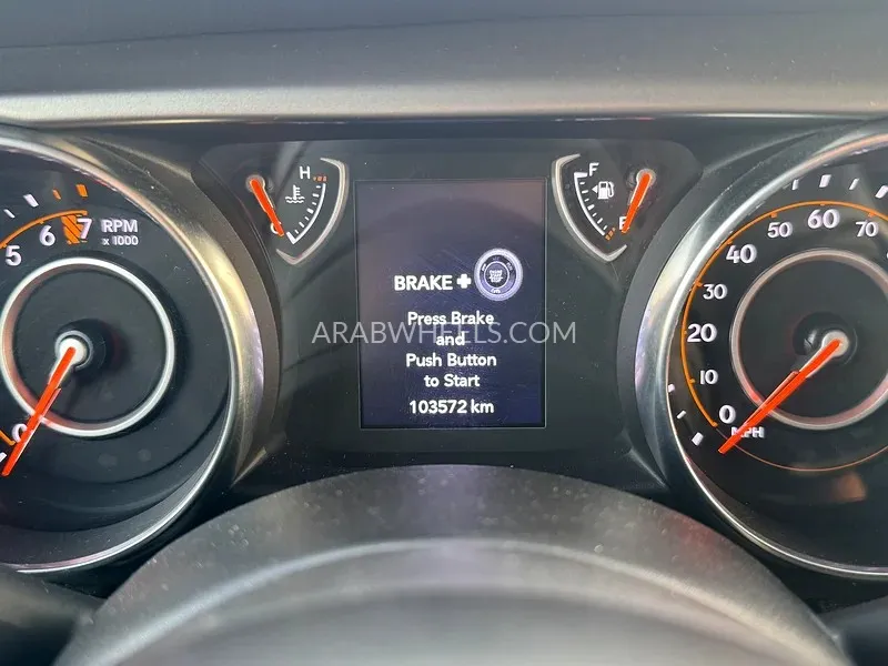 Jeep Wrangler 2019 for Sale in Sharjah Image-12