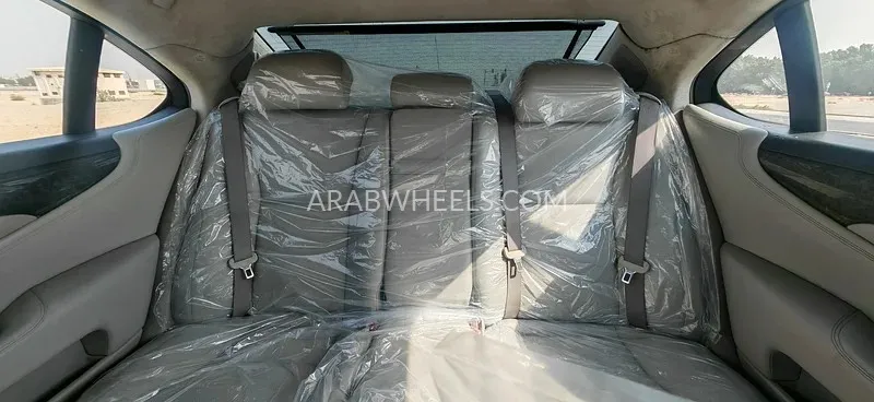 Lexus LS 2009 for Sale in Sharjah Image-14