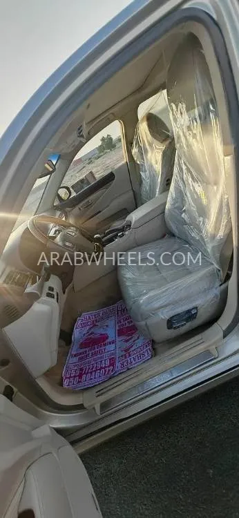 Lexus LS 2013 for Sale in Sharjah Image-11
