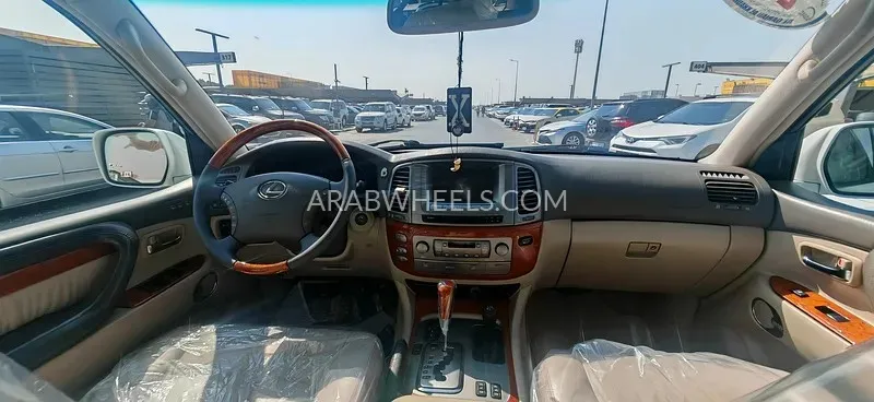 Lexus LX 2005 for Sale in Sharjah Image-12