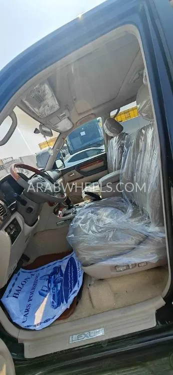Lexus LX 2005 for Sale in Sharjah Image-17