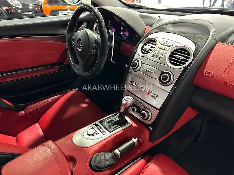 Mercedes Benz SLR 2005 for Sale in Dubai Image-10
