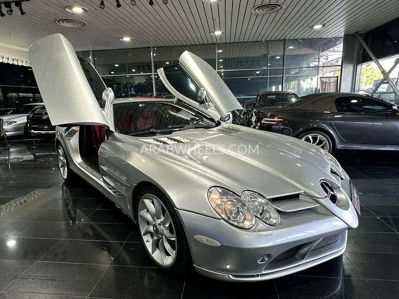 Mercedes Benz SLR 2006 for Sale in Dubai Image-2