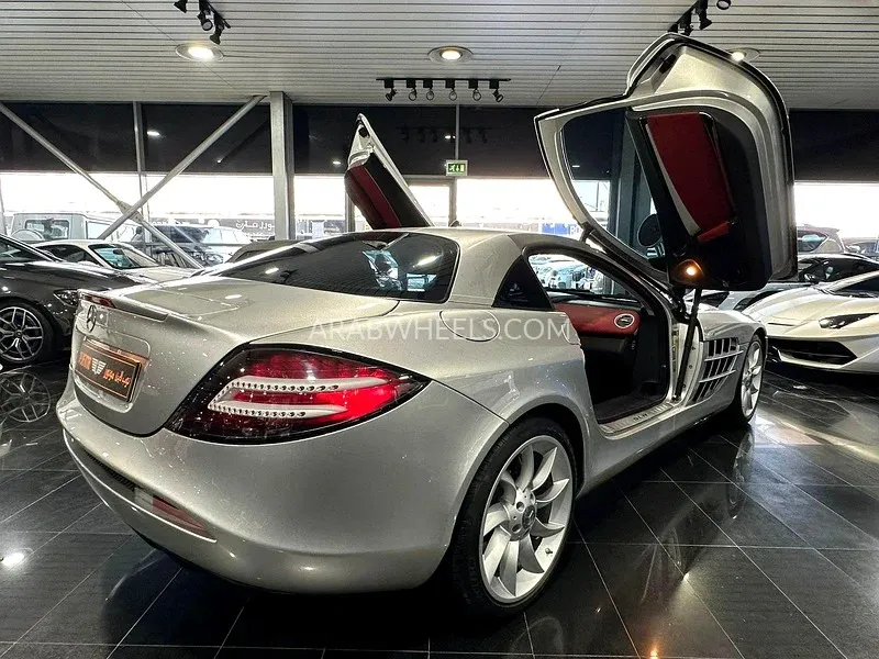 Mercedes Benz SLR 2006 for Sale in Dubai Image-13
