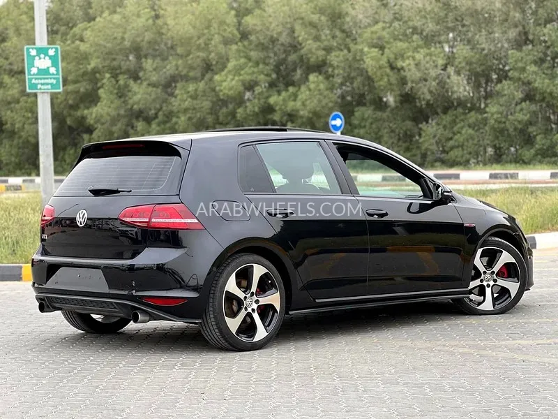Volkswagen Golf GTI 2015 for Sale in Sharjah Image-4