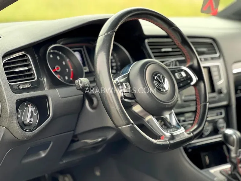 Volkswagen Golf GTI 2015 for Sale in Sharjah Image-8