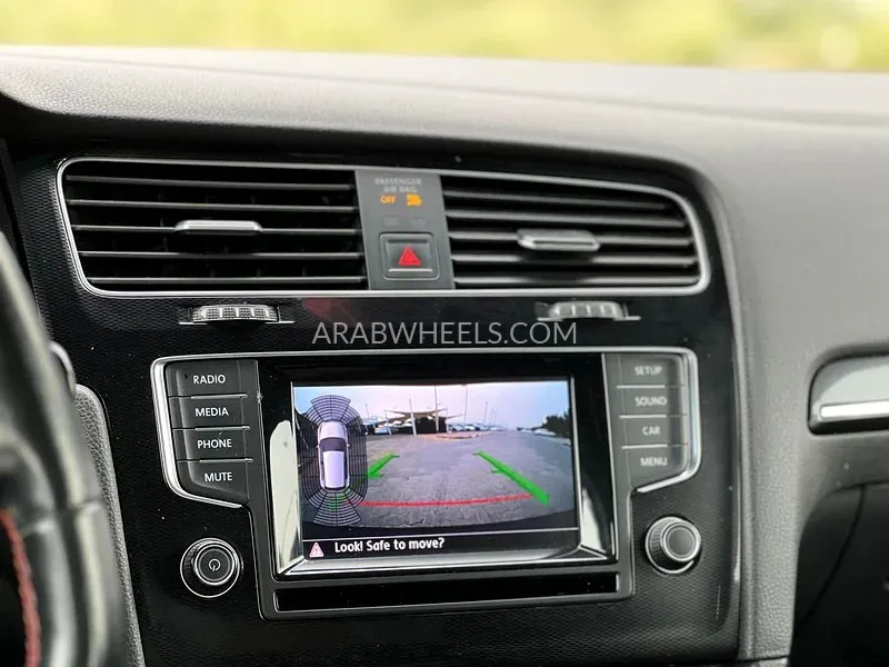 Volkswagen Golf GTI 2015 for Sale in Sharjah Image-18