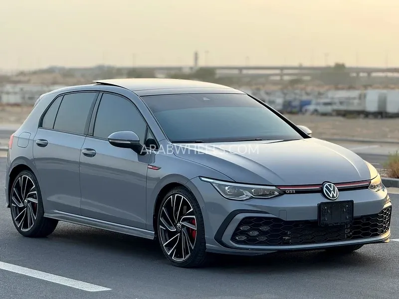  فولكس واجن جولف جي تي آي 2023 for Sale in الشارقة Image-2
