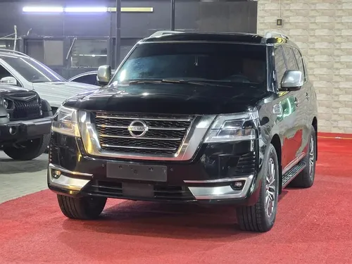 Nissan Patrol 5.6L LE Platinum 2013