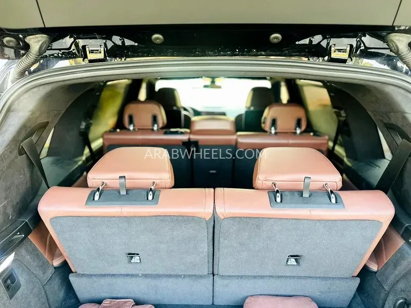 BMW X7 2020 for Sale in Sharjah Image-11