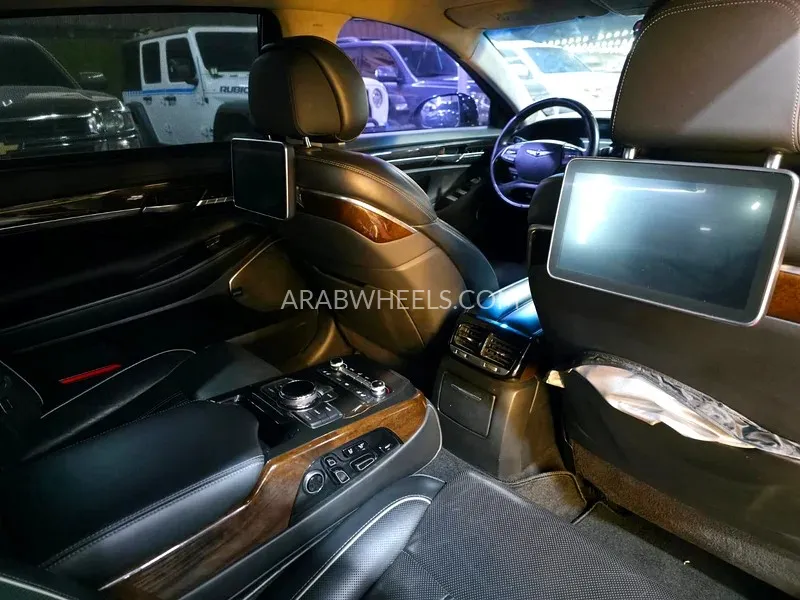 جينيسيس G90 2018 for Sale in عجمان Image-9