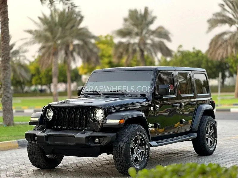 Jeep Wrangler 2018 for Sale in Sharjah Image-2