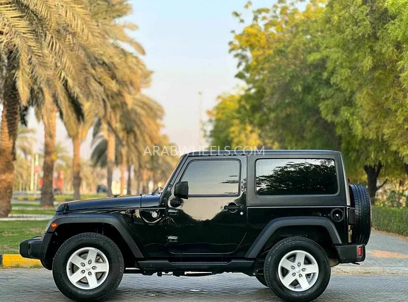 جيب رانجلر 2018 for Sale in الشارقة Image-6
