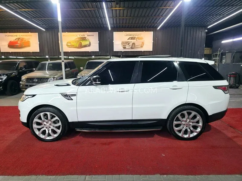 Land Rover Range Rover Sport 2014 for Sale in Ajman Image-3