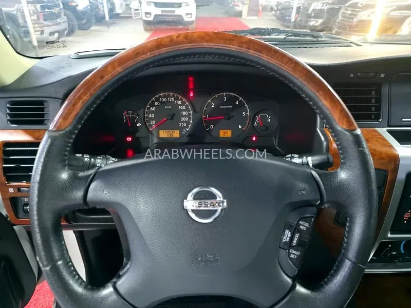 Nissan Patrol 2019 for Sale in Ajman Image-15