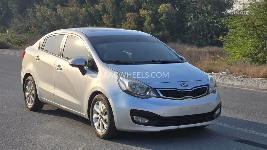 Kia Rio 2015 for Sale in Sharjah Image-1
