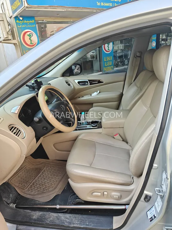 Nissan Pathfinder 2016 for Sale in Sharjah Image-5