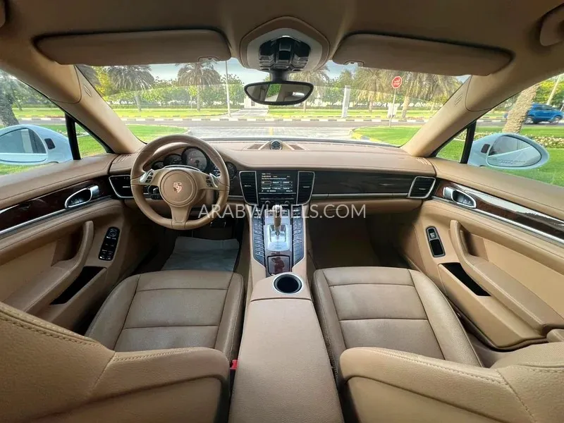 Porsche Panamera 2014 for Sale in Sharjah Image-13