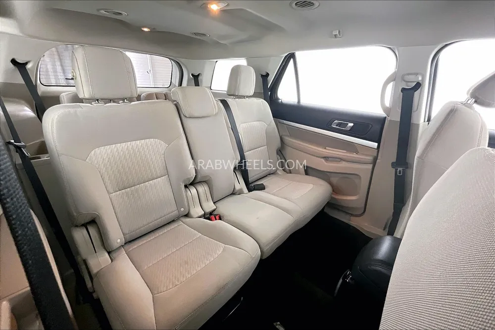 Ford Explorer 2018 for Sale in Sharjah Image-28