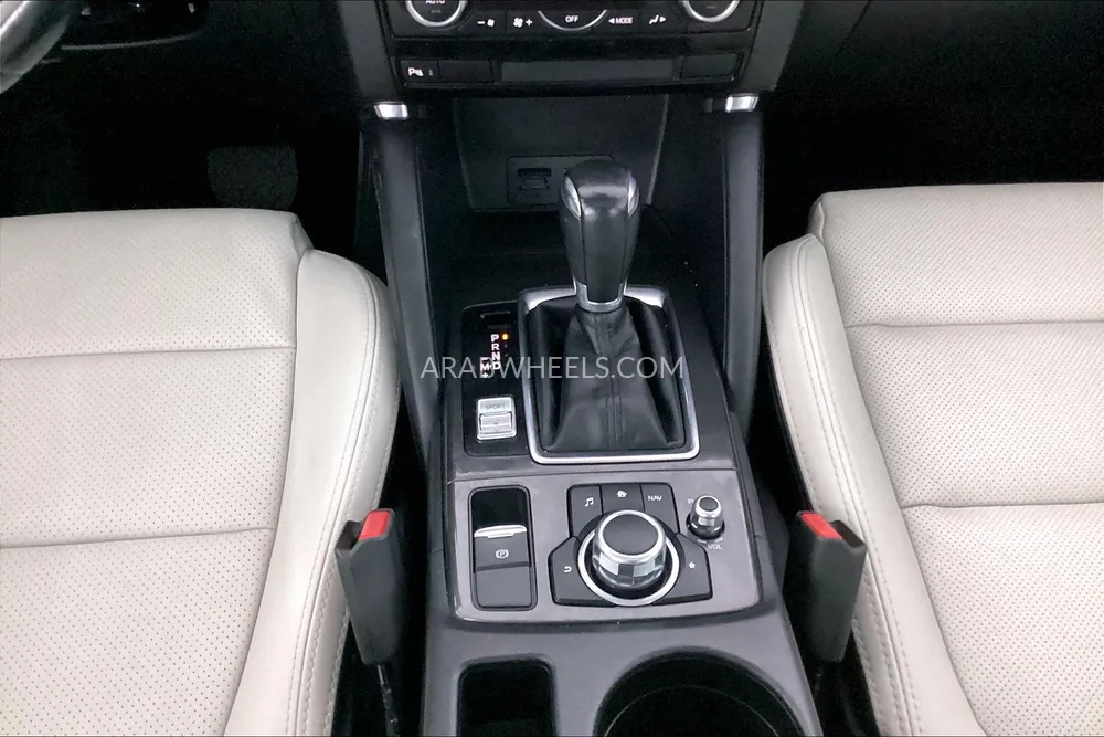 مازدا CX 5 2016 for Sale in الشارقة Image-16