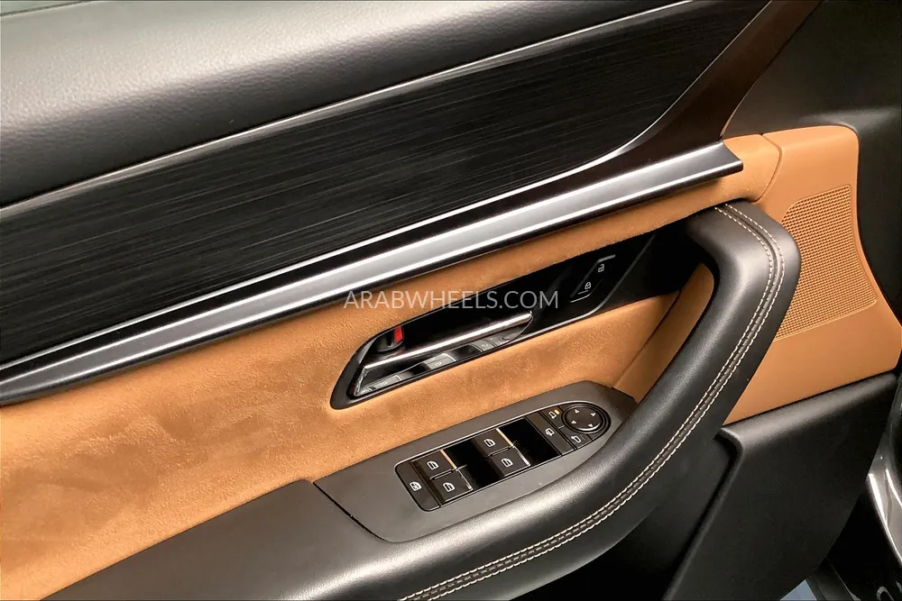 مازدا CX 60 2025 for Sale in دبي Image-26