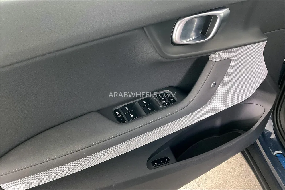 Polestar 2 2023 for Sale in Dubai Image-25