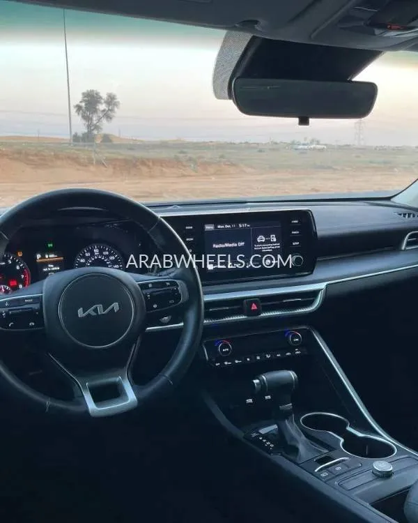 كيا K5 2022 for Sale in أم القيوين Image-6