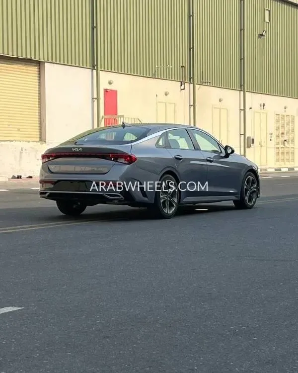 كيا K5 2022 for Sale in أم القيوين Image-10