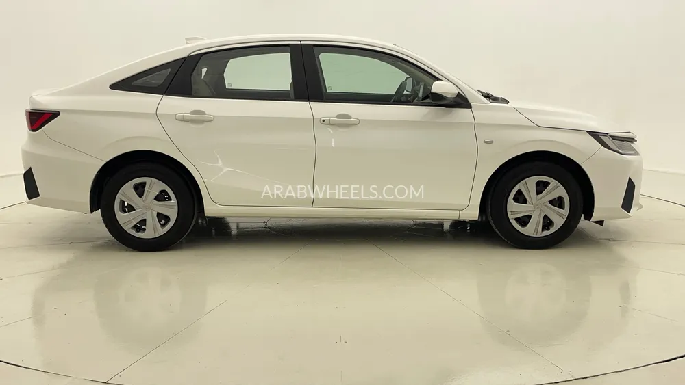 Toyota Yaris 2024 for Sale in Dubai Image-2