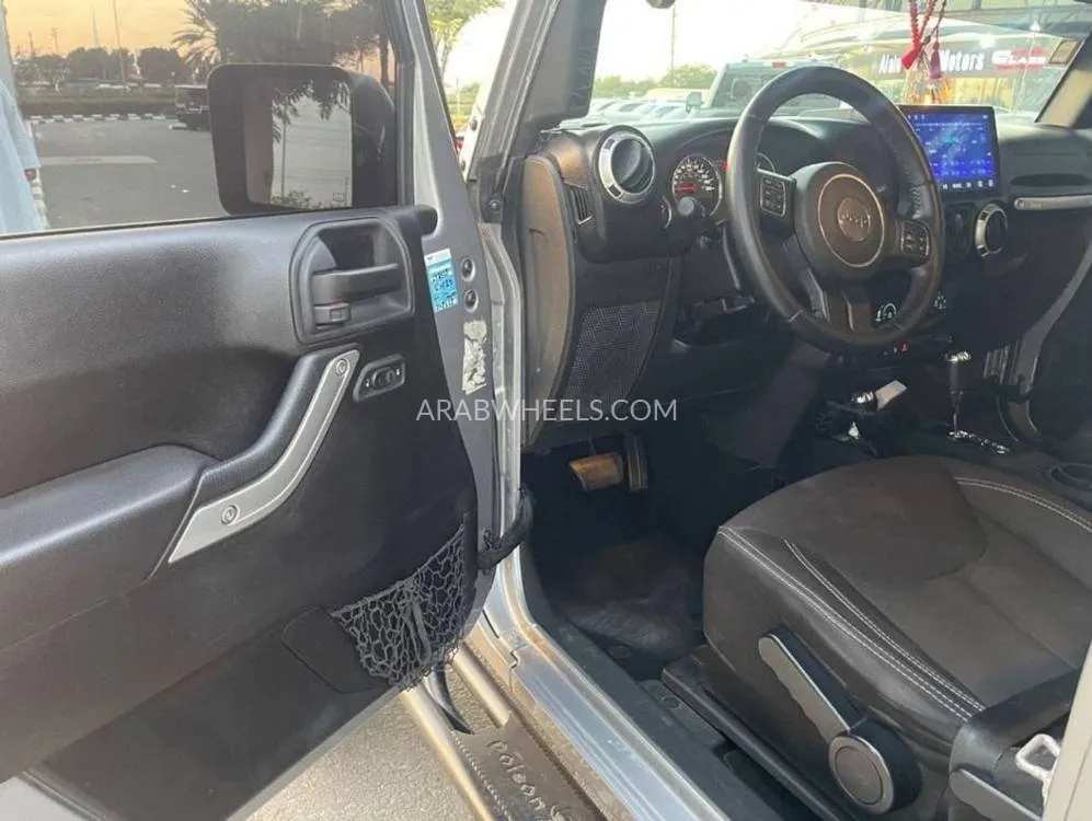 Jeep Wrangler 2015 for Sale in Ajman Image-16