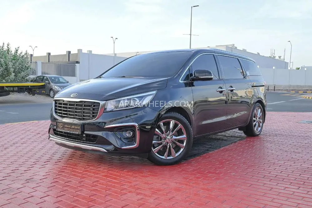 Kia Carnival 2019 for Sale in Sharjah Image-1