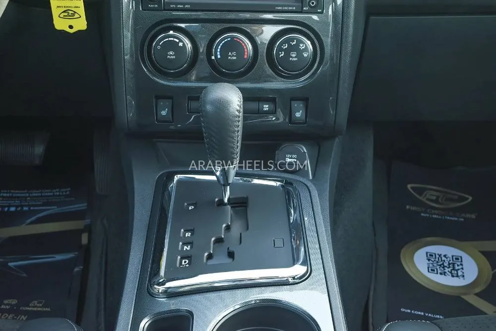 Dodge Challenger 2010 for Sale in Sharjah Image-16