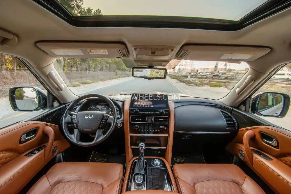 Infiniti QX80 2023 for Sale in Sharjah Image-8