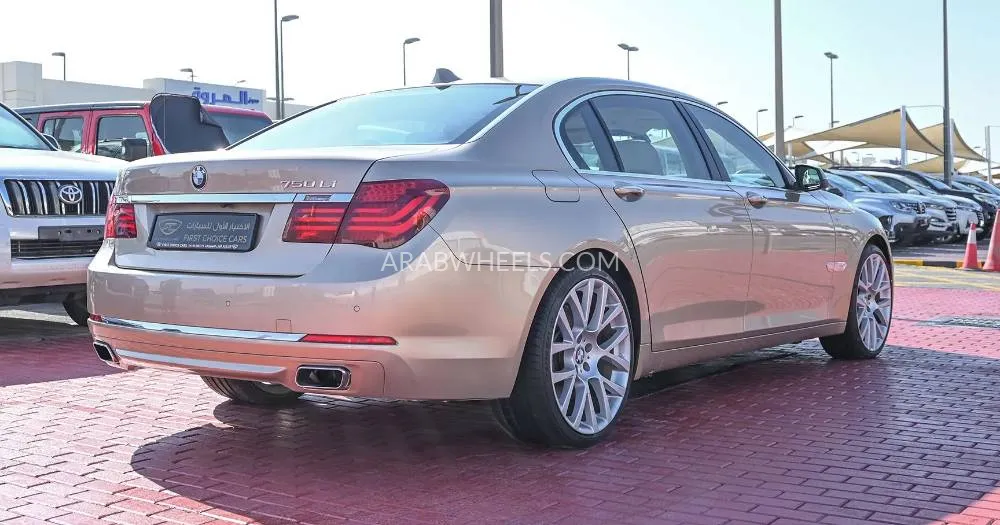 BMW 7 series 2013 for Sale in Sharjah Image-4