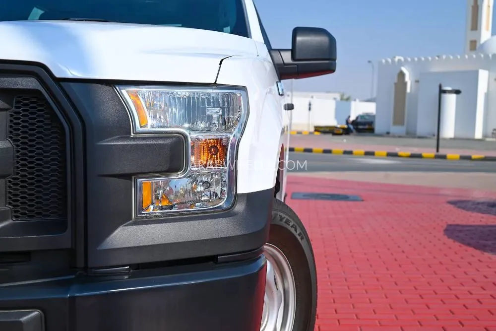 Ford F 150 2015 for Sale in Sharjah Image-3