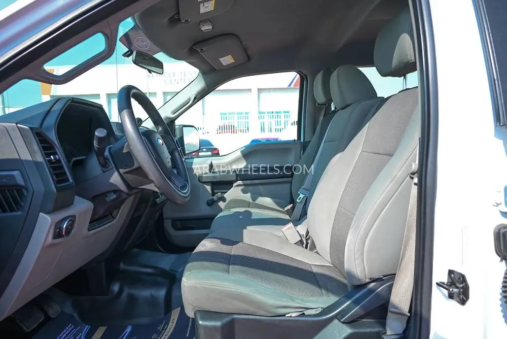 Ford F 150 2015 for Sale in Sharjah Image-10